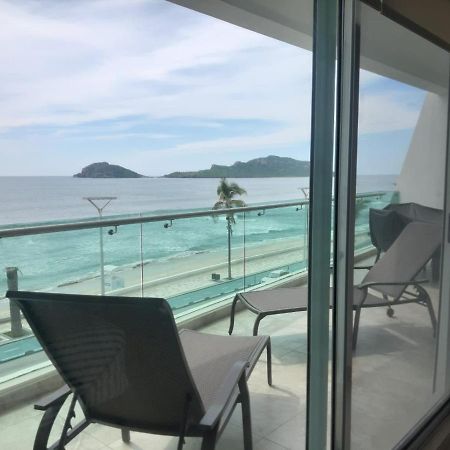 Hermoso Y Moderno Departamento Frente Al Malecon Con Preciosa Vista Al Mar Mazatlán Exteriör bild
